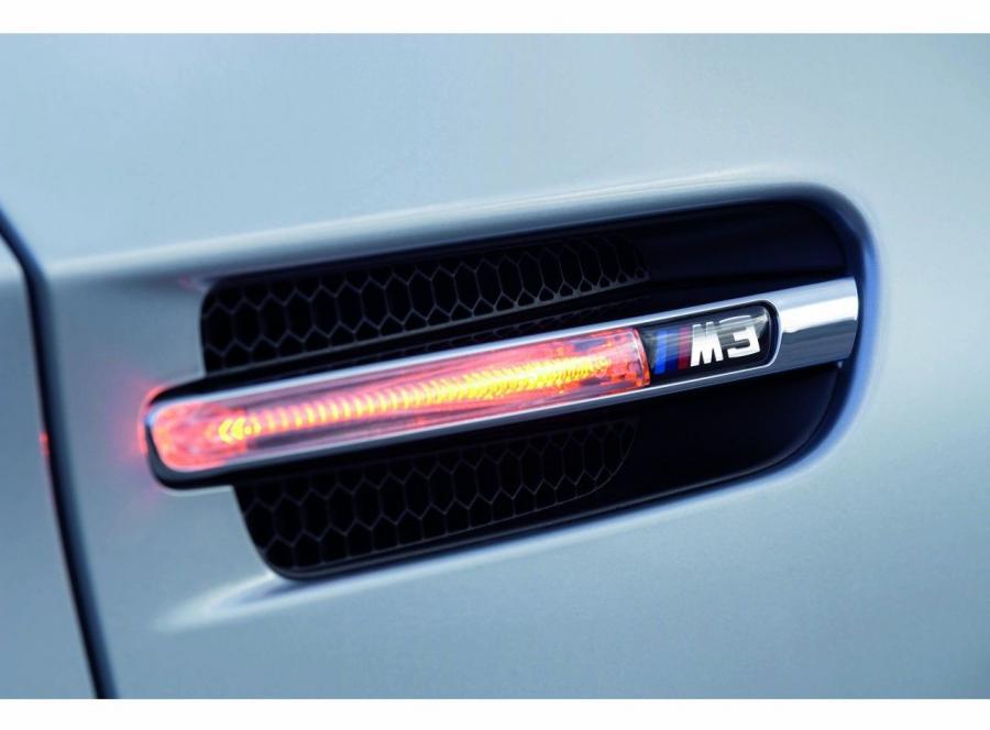  BMW M3 Sedan 2008 года  (фото 46 из 85)